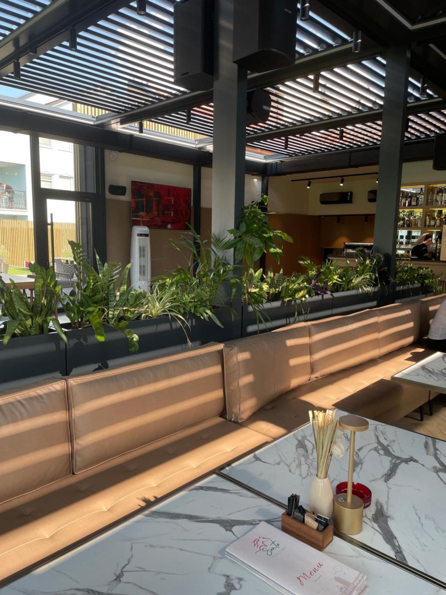 Santa Villa & Restaurant Сремска-Митровица Экстерьер фото